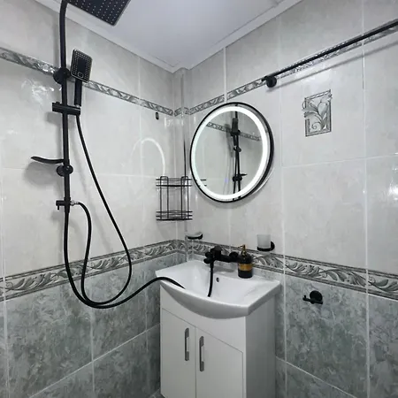 With Parking For Normal To Middle Sized Cars شقة *