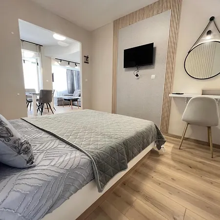 With Parking For Normal To Middle Sized Cars فارنا