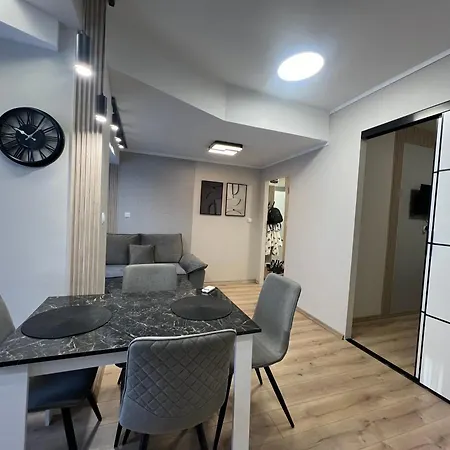 With Parking For Normal To Middle Sized Cars Apartamento Varna