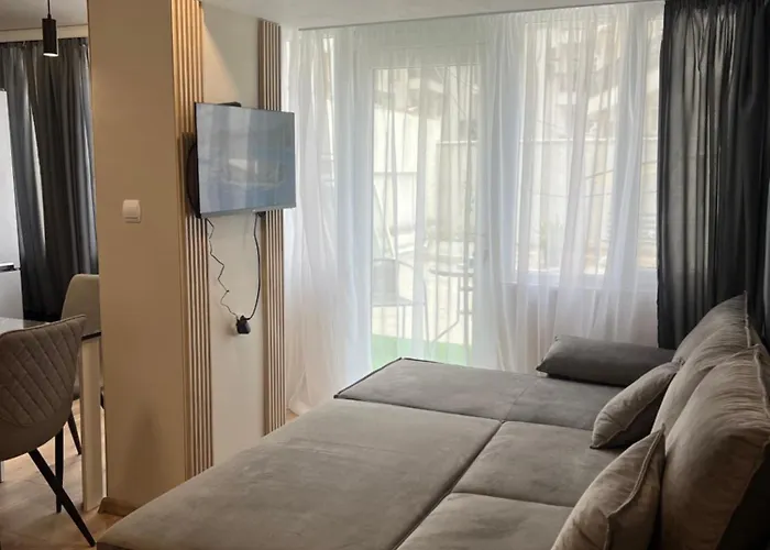 With Parking For Normal To Middle Sized Cars Apartamento Varna