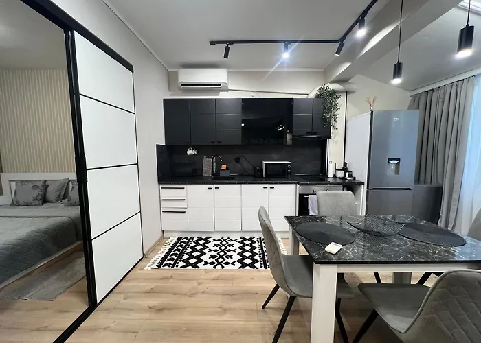 With Parking For Normal To Middle Sized Cars Apartmán