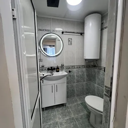 With Parking For Normal To Middle Sized Cars Apartamento Varna