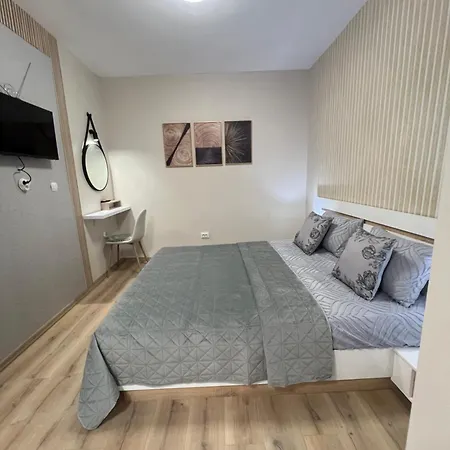 With Parking For Normal To Middle Sized Cars * Varna