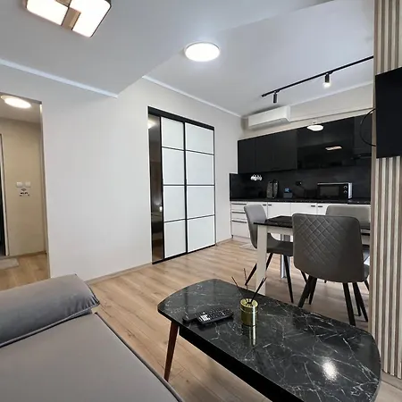 Apartment With Parking For Normal To Middle Sized Cars Varna