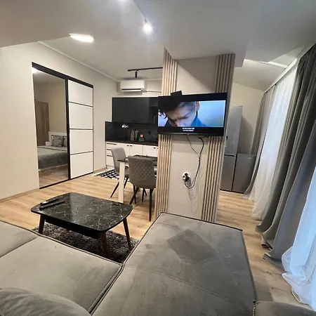 Apartment With Parking For Normal To Middle Sized Cars