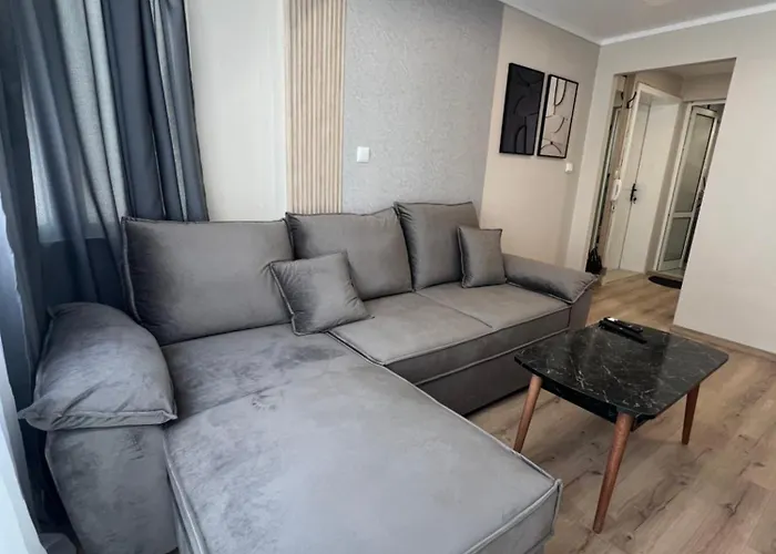 With Parking For Normal To Middle Sized Cars * Várna