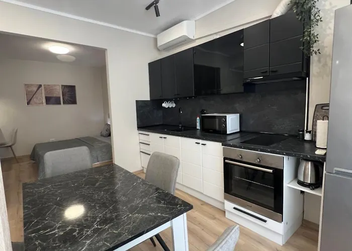 Apartman With Parking For Normal To Middle Sized Cars Várna